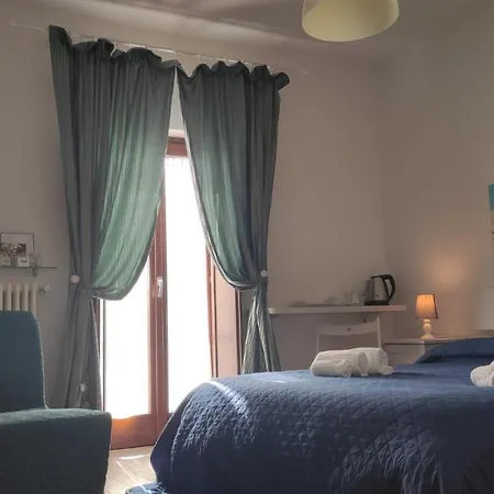 Tra Le Mura