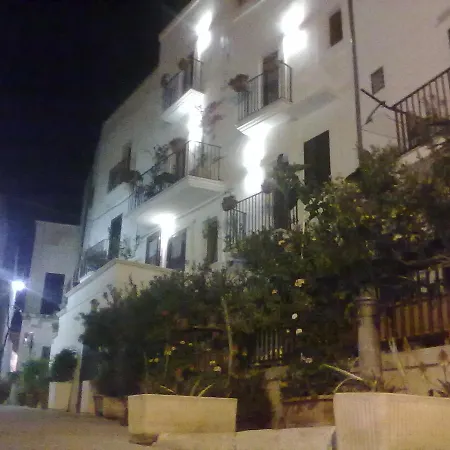 Tra Le Mura Polignano a Mare
