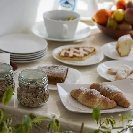 Tra Le Mura Guest house