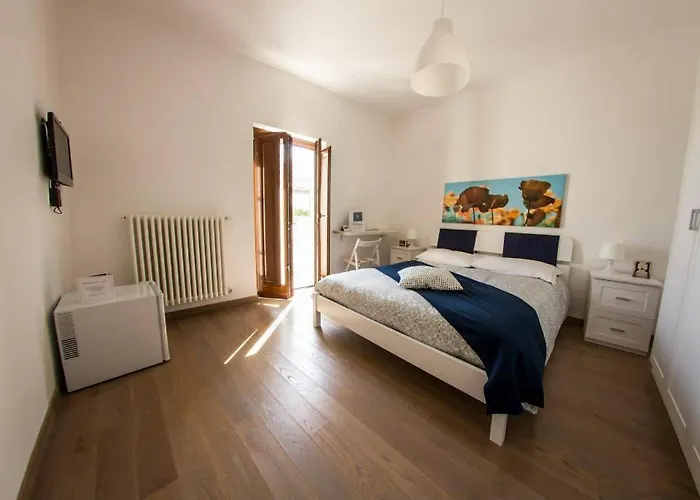 Tra Le Mura 4*