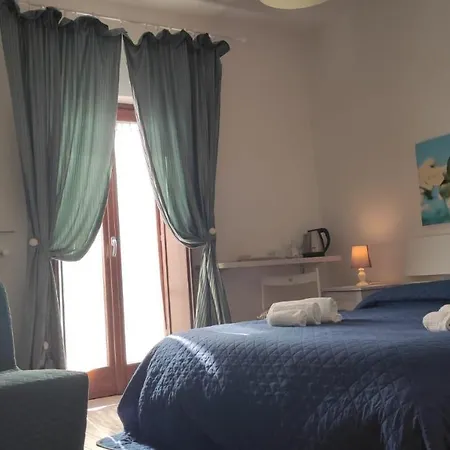 Tra Le Mura 4* פולינאנו א מארה