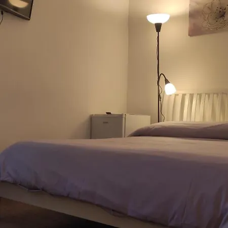 Tra Le Mura 4*