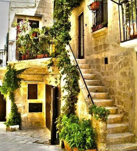 Tra Le Mura 4*